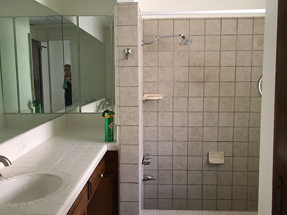4th image of 1433 N Walnut St
