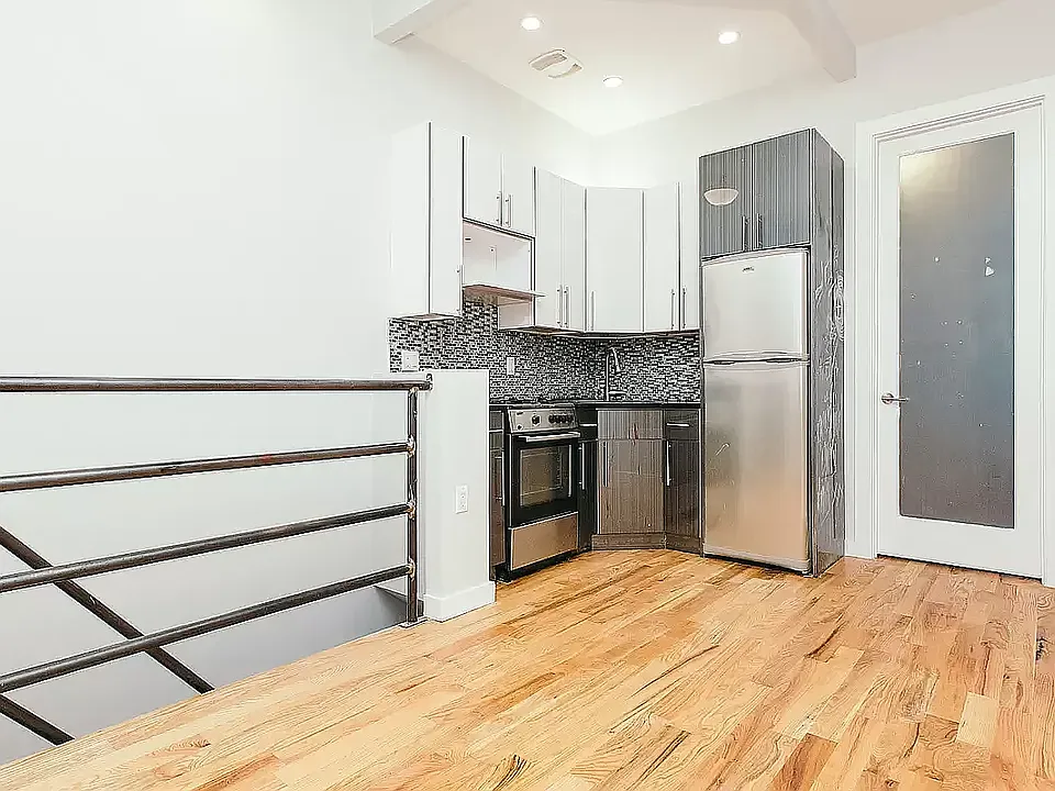 381 S 3rd St #1D