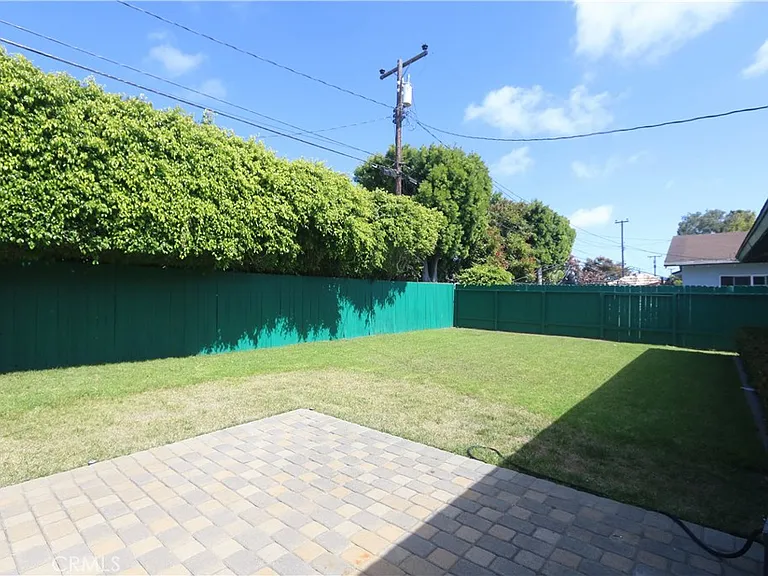 16572 Patricia Ln — Photo 23