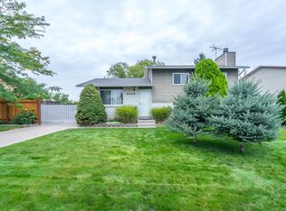 5390 W Mountain Men Dr, Kearns, UT 84118