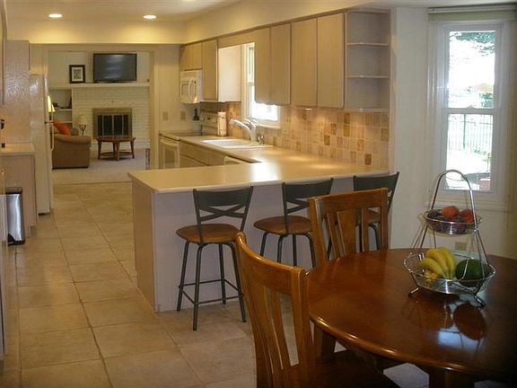 5th image of 8868 Appleseed Dr