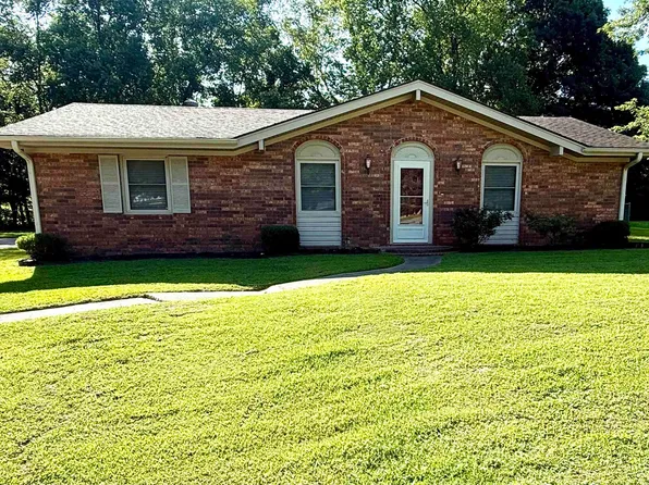 2016 Broadmoor Rd, Jonesboro, AR 72401