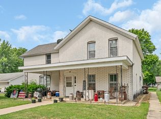 107 N Elm St, Gardner, IL 60424