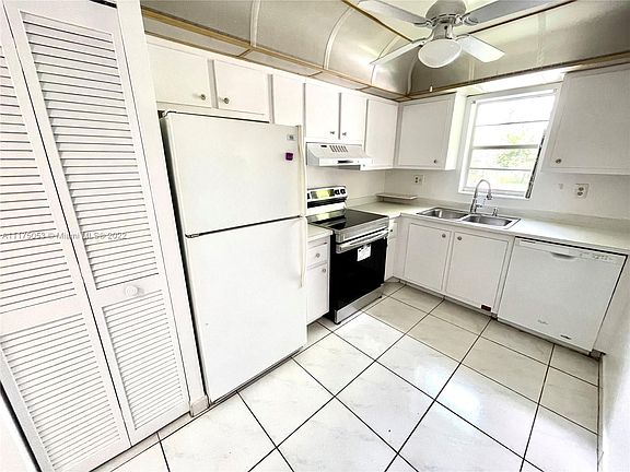 2nd image of 4155 NW 90th Ave APT 201