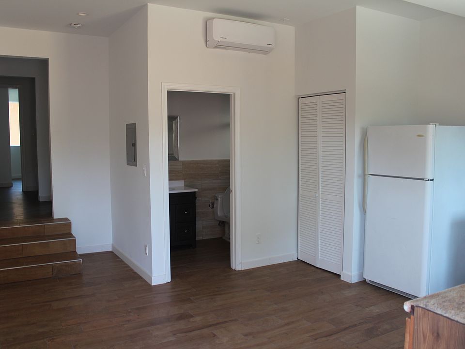 1st image of 14308 Osborne St #1