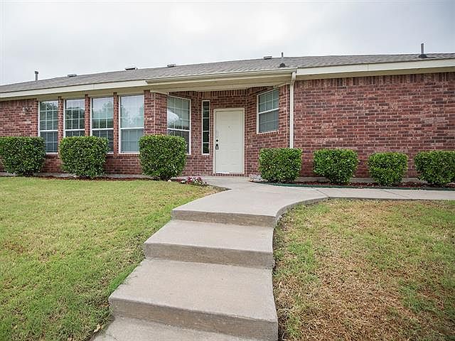 1st image of 1500 Diamond Creek Ct