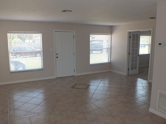 3rd image of 7401 Grand Ave