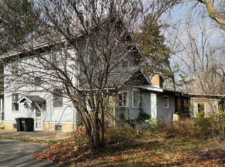 2504 S Taylor Rd, Decatur, IL 62521