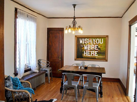 Apartment with identical layout to demonstrate the size of the space furnished.