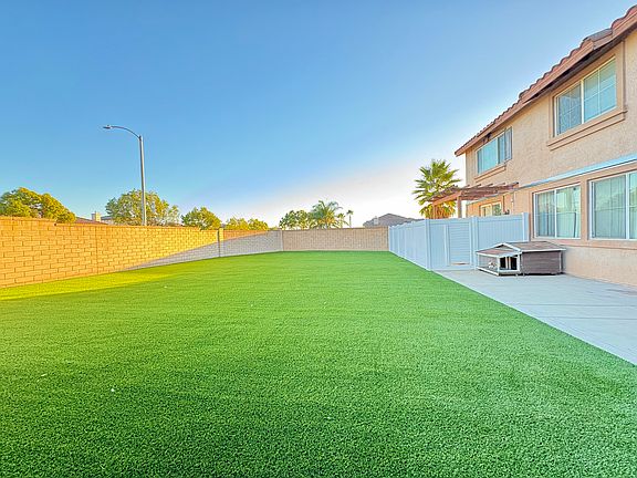 3rd image of 5925 Forest Oaks Pl