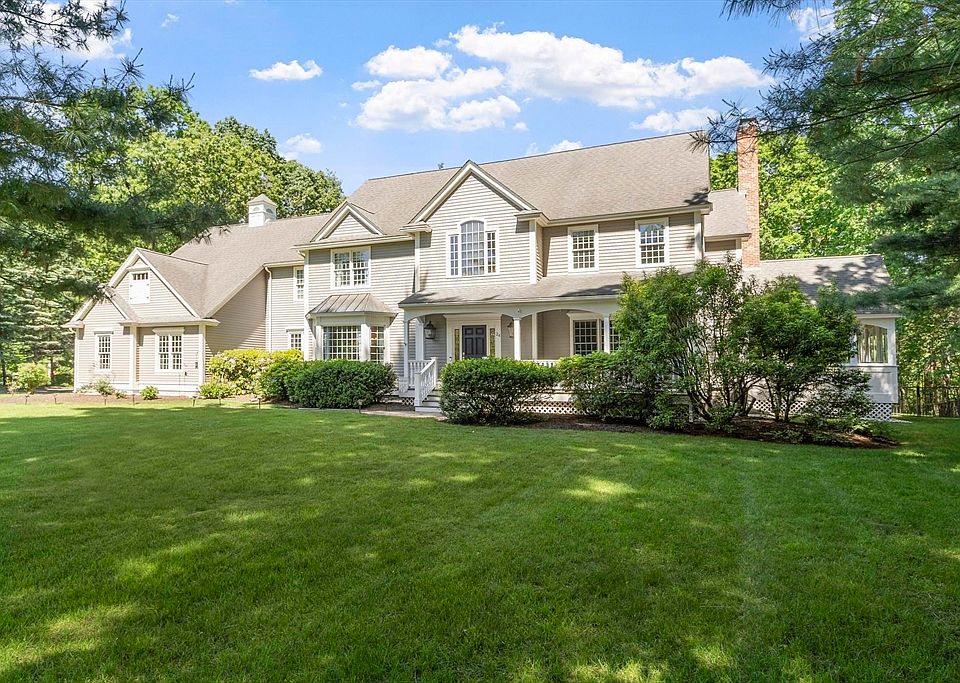 1st image of 24 Thornberry Ln