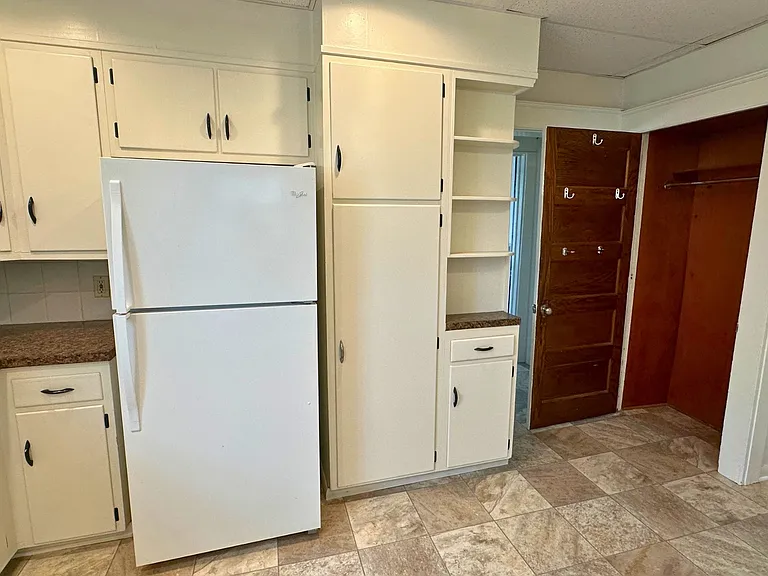 288 W Main St — Photo 10