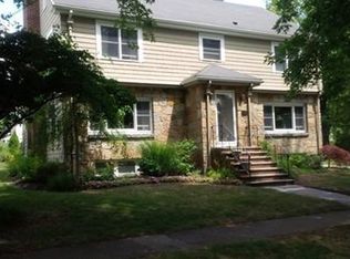 36 Glendale Rd, Marblehead, MA 01945