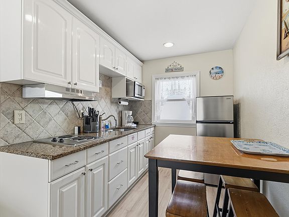 5th image of 1200 Kennedy Dr Unit 106