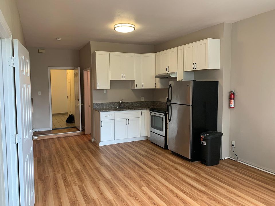 1st image of 1373 17th Ave Floor 1