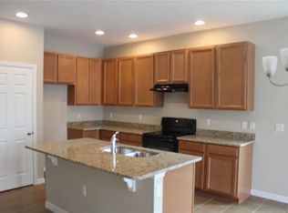 1039 Atlantic Ave, Fruitland Park, FL 34731