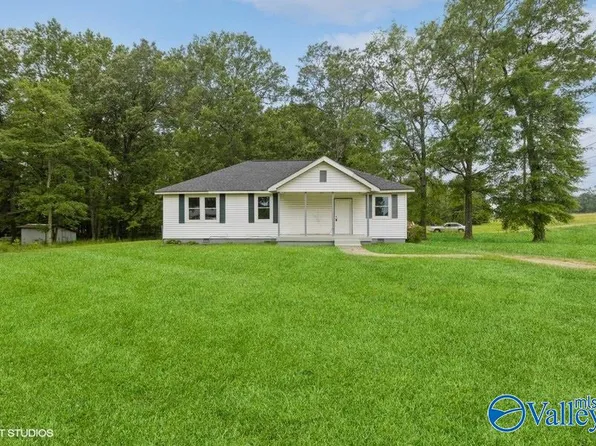 3912 Town Creek Rd, Gadsden, AL 35903