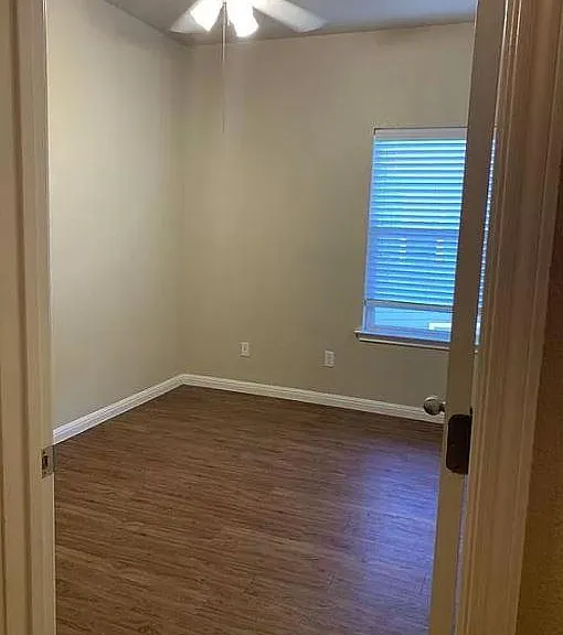 551 Advantage Dr — Photo 6