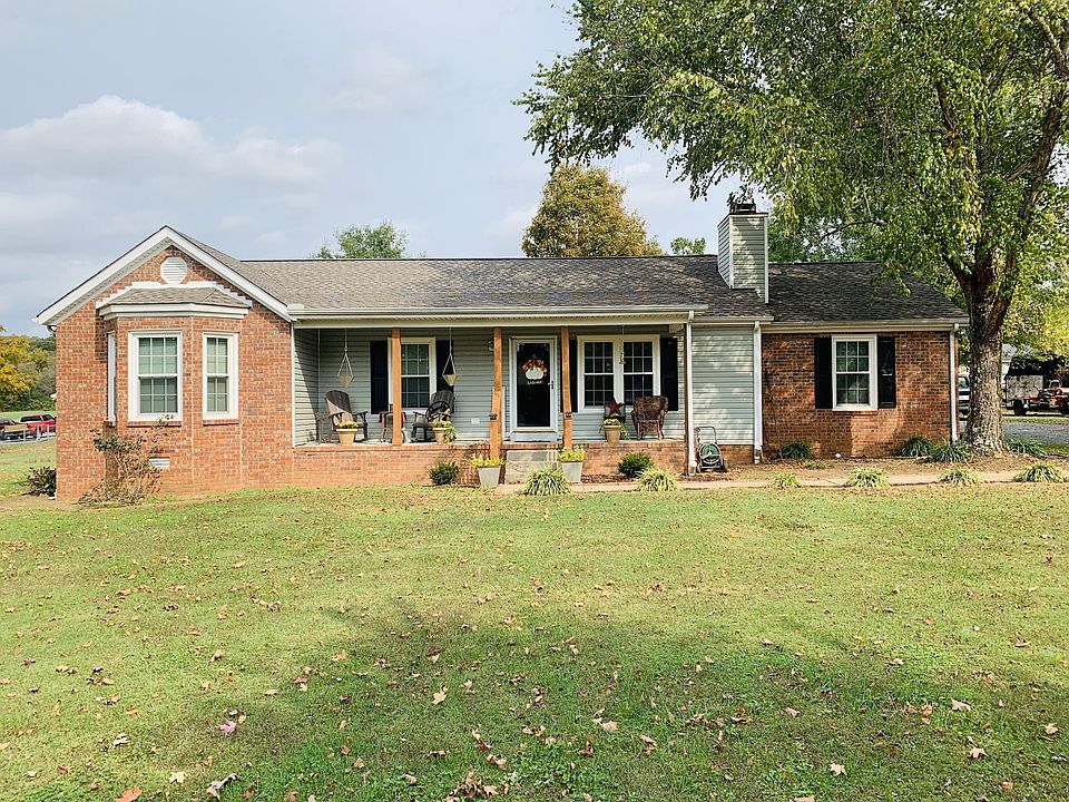 1st image of 222 Elmwood Dr