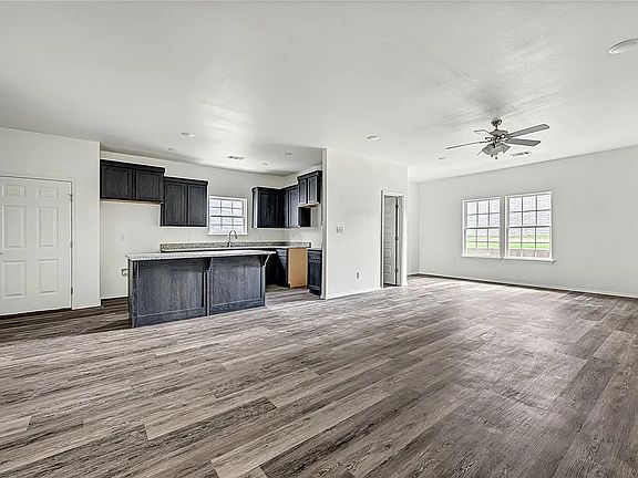 2nd image of 4211 W Santa Fe St #1 & 2