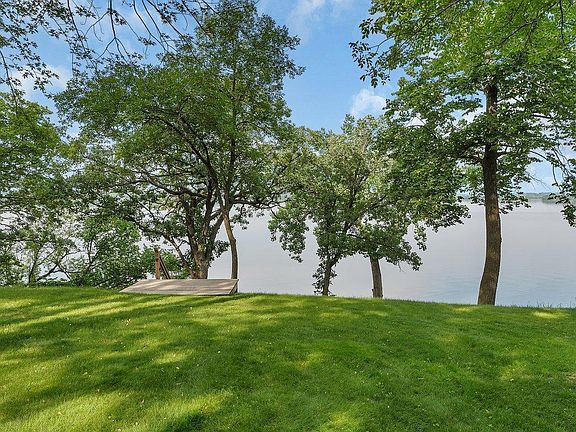 4th image of 14831 Linden Hill Dr