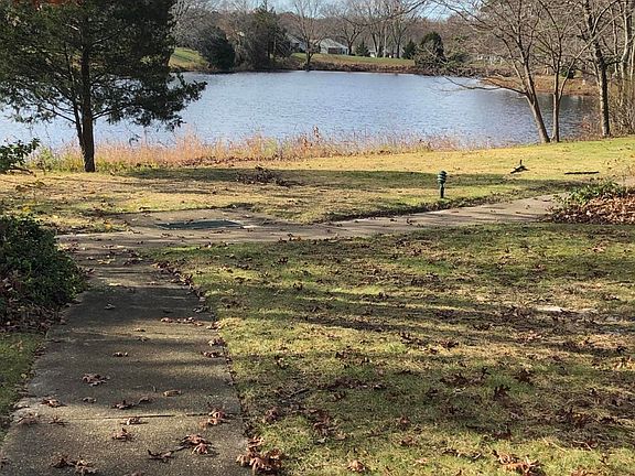 5th image of 594 A Lake Point Dr