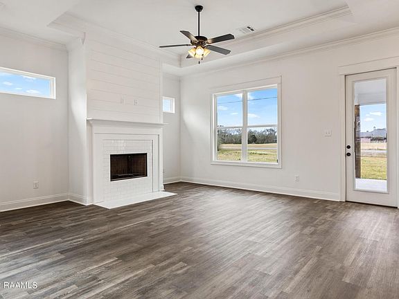 5th image of 208 San Sebastian Dr