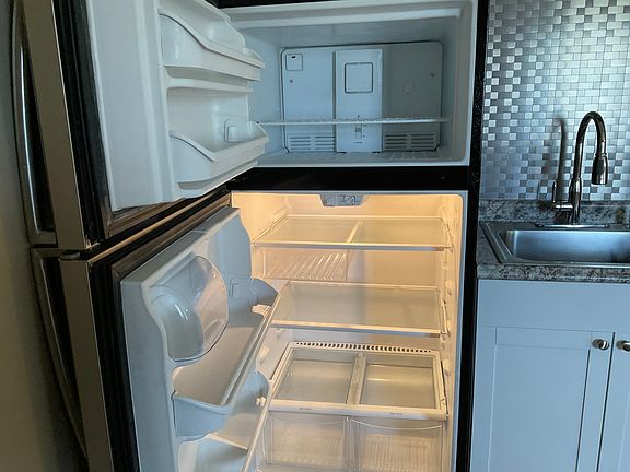 2nd image of 110 Franklin St #12