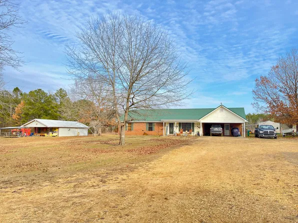 441 Sansing Dr, Millport, AL 35576