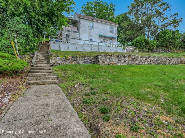 170 Sanderson St, Old Forge, PA 18518