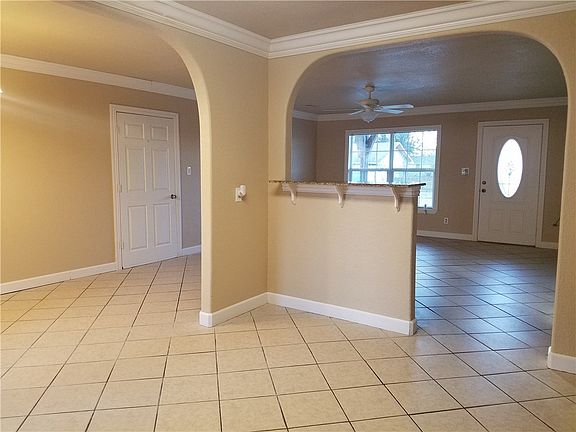 3rd image of 1009 Jo Lynn St