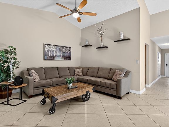 5th image of 1804 Tamarind Lane