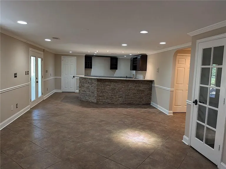 4401 Riverlake Way — Photo 18