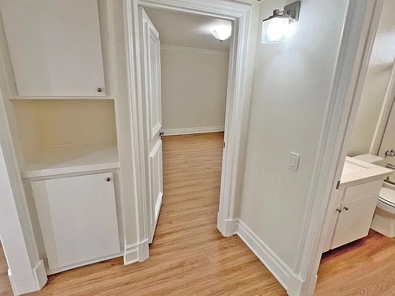 1940 Malcolm Ave #203 — Photo 16