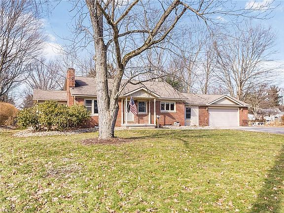 3rd image of 660 Longmere Dr