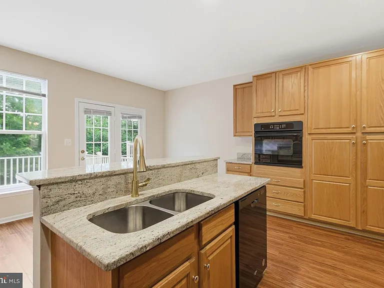 8108 Dove Cottage Ct — Photo 17