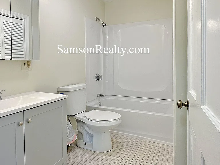 204 Angell St #1 — Photo 5