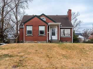 2018 Locust St, New Albany, IN 47150