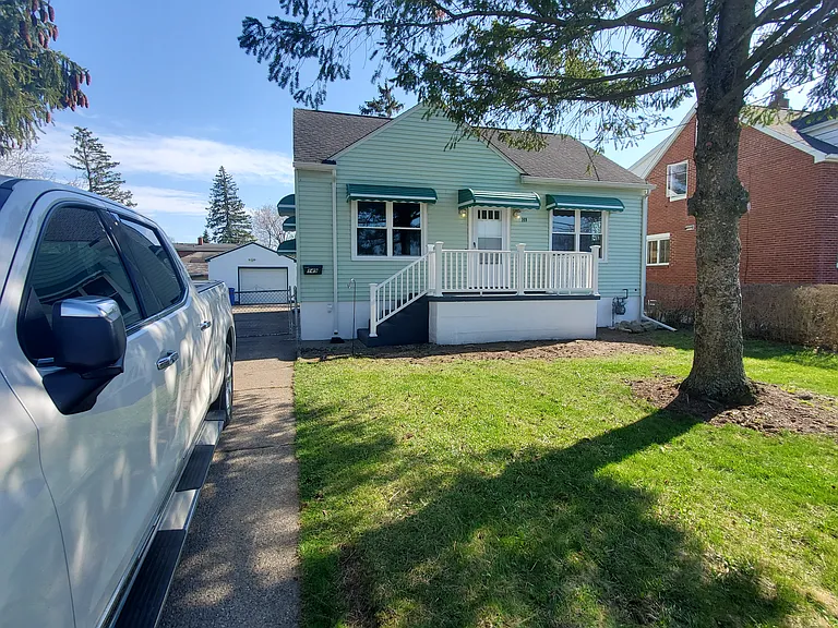149 Fernald Ave — Photo 3