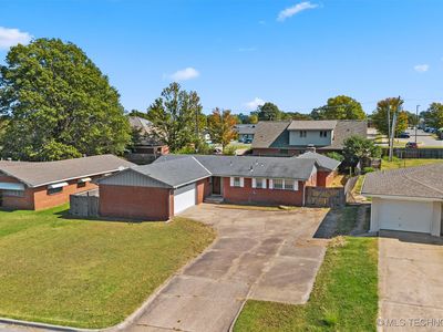 220 SE Roselawn Ave, Bartlesville, OK, 74006