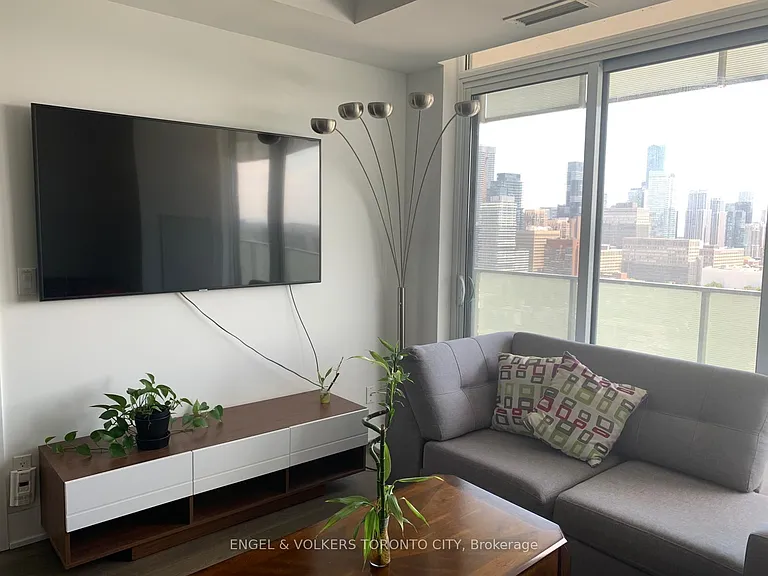 200 Bloor St W #2203 — Photo 3