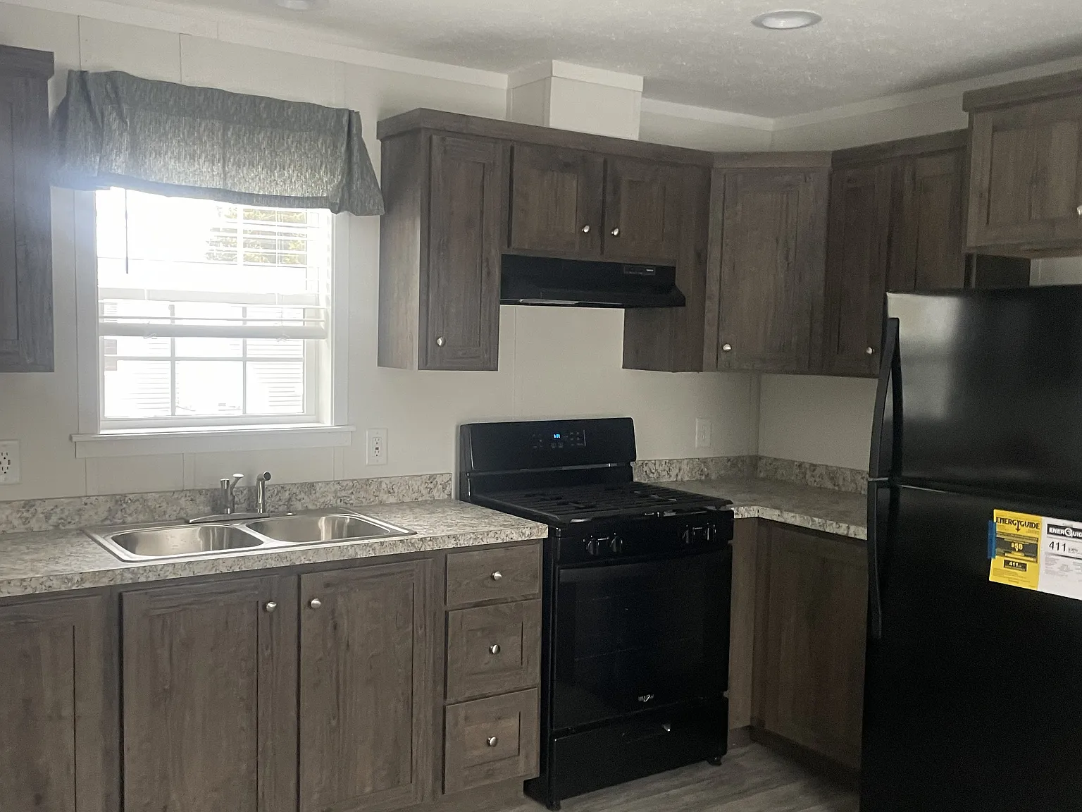 2762 E Sherman Hollow Rd — Photo 4