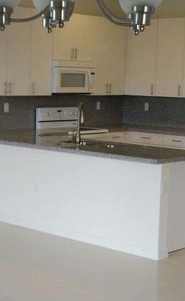 2nd image of 632 NE 191st St