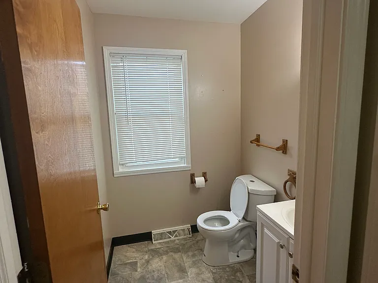 2322 Orleans Ave — Photo 26