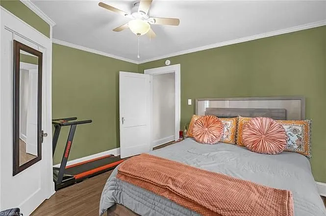 1519 Victory St — Photo 3