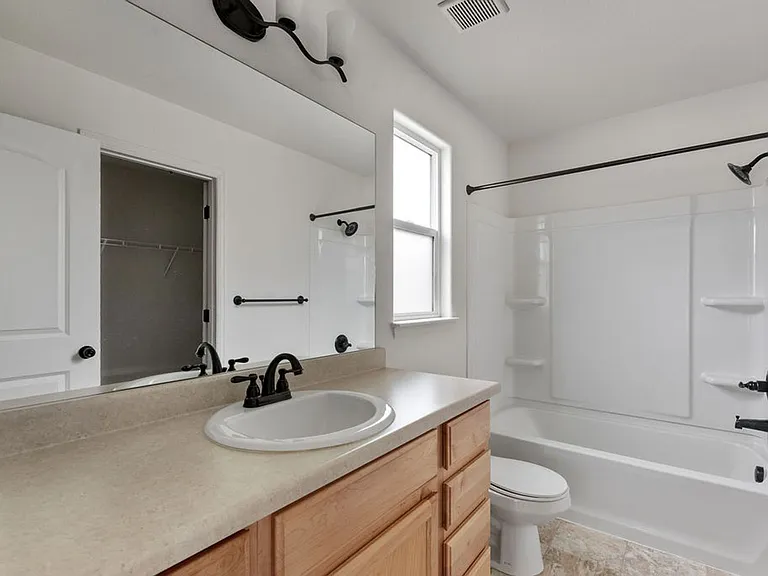 8611 15th Street Rd — Photo 11