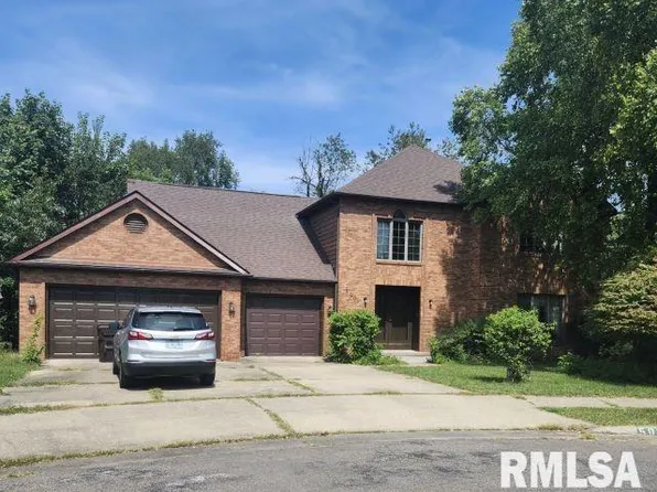 5001 W Ancient Oak Dr, Peoria, IL 61615