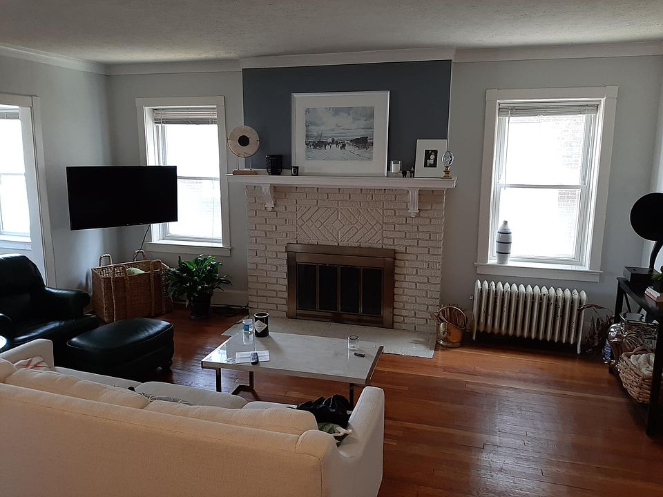 1st image of 15105 Lake Ave #2