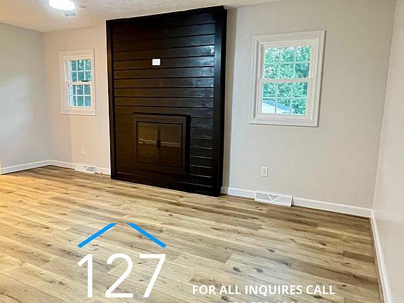 5th image of 295 Charles Dr