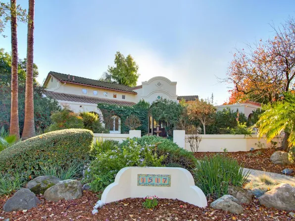 1517 Gateway Ct, Davis, CA 95618